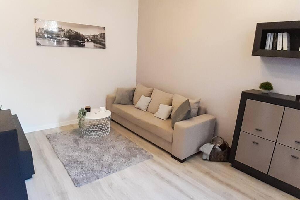 Rondo Onz Metro, Krochmalna 32A Street Varşovia Exterior foto